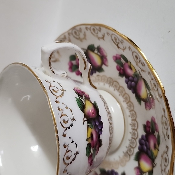 Colclough Bone China Tea Cup and Saucer with Fruit Pattern Ridgway Pottery - Picture 7 of 8